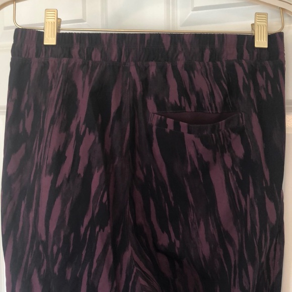 Lululemon Track Pants - sz 6 - Picture 6 of 7